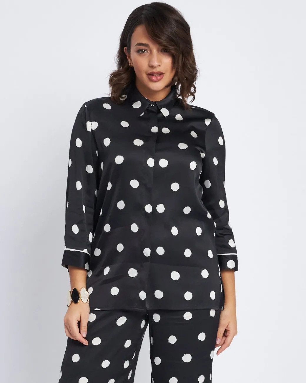 Camicia in raso di viscosa con stampa pois NERO