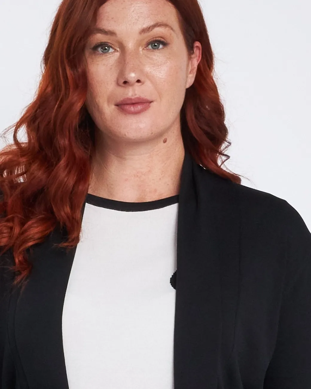 Cardigan con collo sciallato e bordi a costine NERO