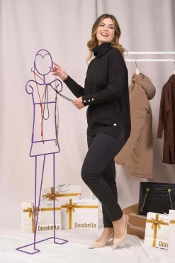 Maglia collo alto e dettaglio bottoni NERO