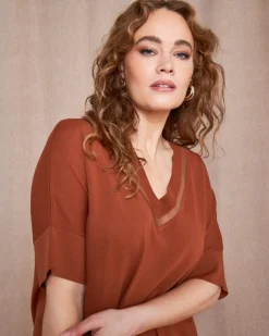 Maglia con manica kimono in filato di misto viscosa con inserto in tul