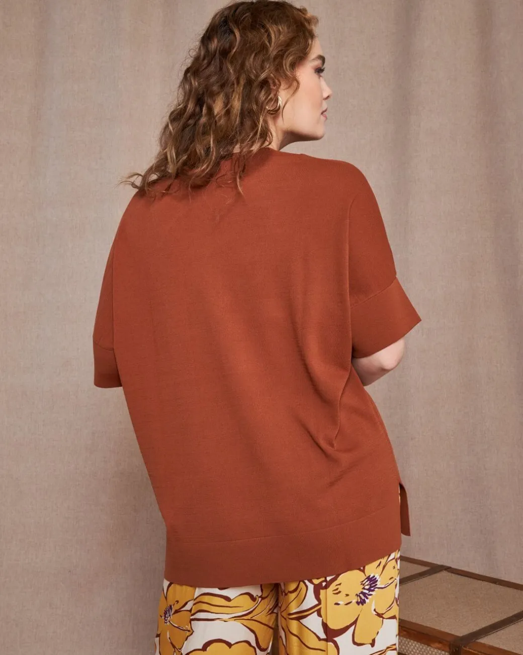 Maglia con manica kimono in filato di misto viscosa con inserto in tul