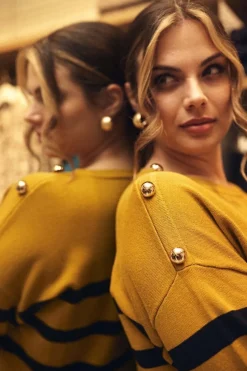 Maglia con motivo a righe e dettagli di bottoni sulle spalle TAPENADE