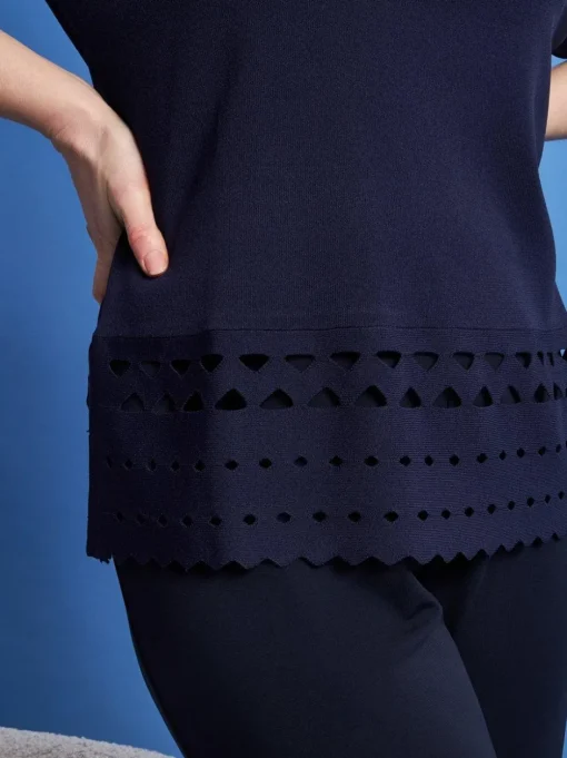 Maglia girocollo in filato di misto viscosa con intagli sul fondo BLU