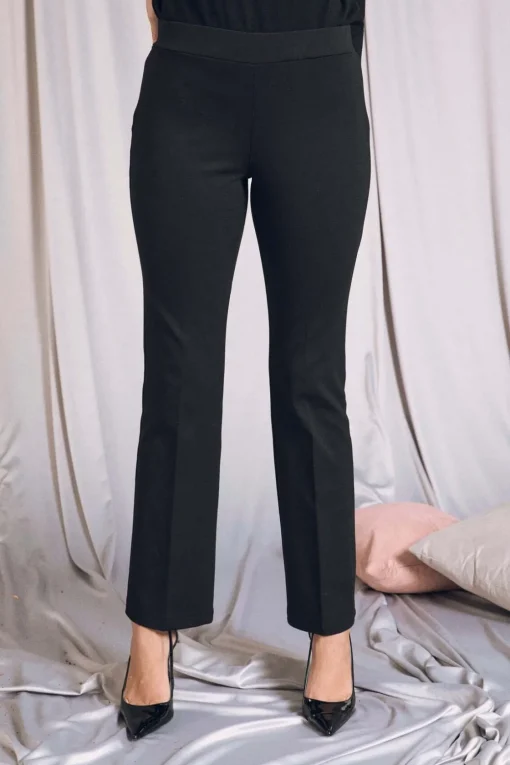 Pantalone comfy flare con vita elastica NERO
