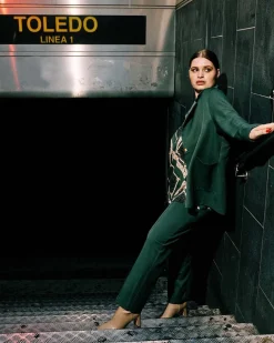 Pantaloni con vita elastica e dettaglio frontale con nervures MILITARE