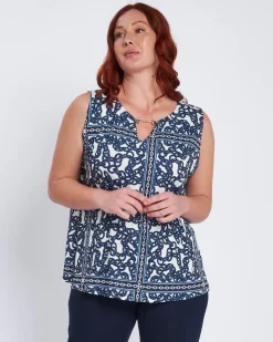 Top con stampa all over e accessorio morsetto BLU